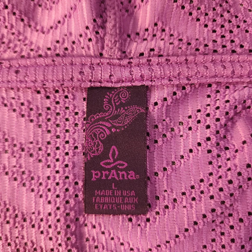 Prana Breathe Hoodie Womens L Purple Perforated V-neck Pocket Long Sleeve Yoga